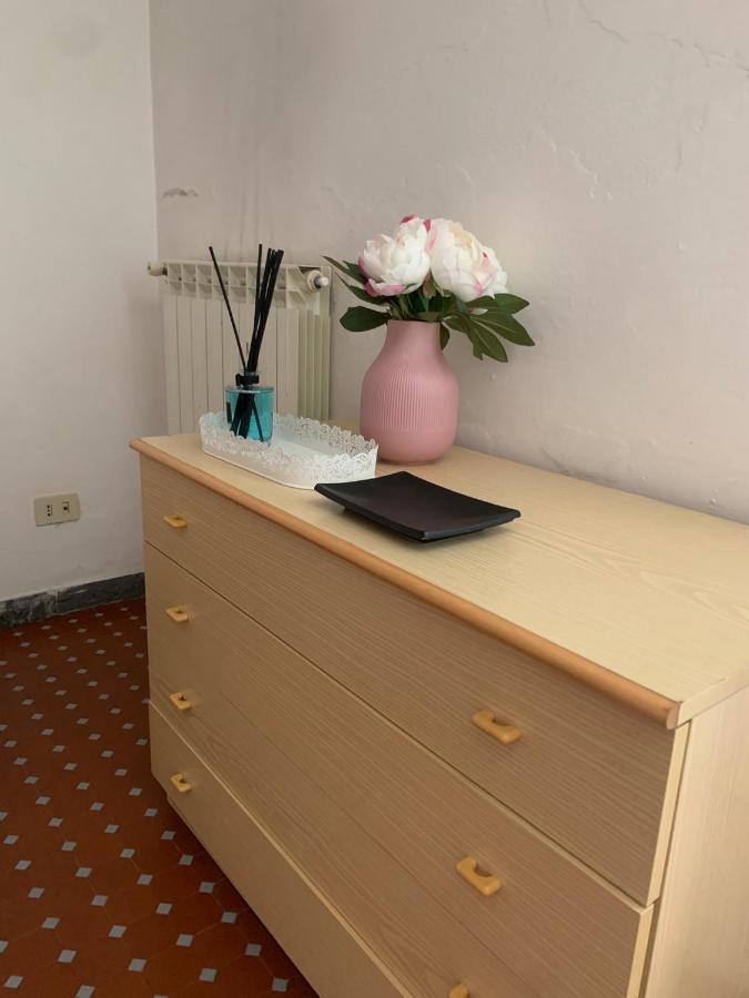 Casa Violetta Bed & Breakfast Marina di Massa Kültér fotó