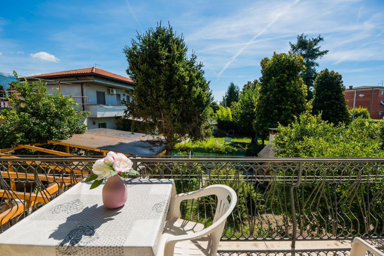Casa Violetta Bed & Breakfast Marina di Massa Kültér fotó